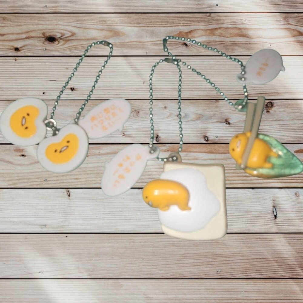 Lot of 4 - GUDETAMA Lazy Egg - Mascot PVC Keychains Figure Charms